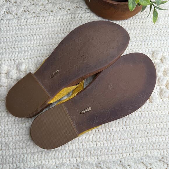 VIONIC Women's 10 LIMA Flip Flop Thong Sandal Orthaheel Snake Mustard Yellow - Picture 9 of 10